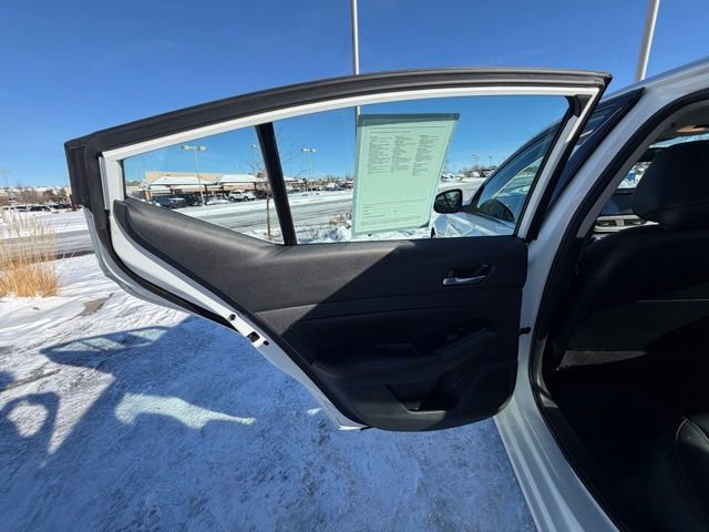 Used 2024 Nissan Altima 2.5 SR image 18