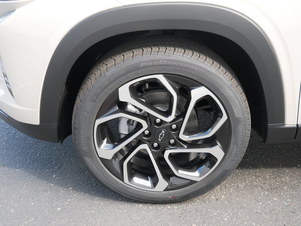New 2026 Chevrolet Trax RS w/ Driver Confidence Package FWD image 12
