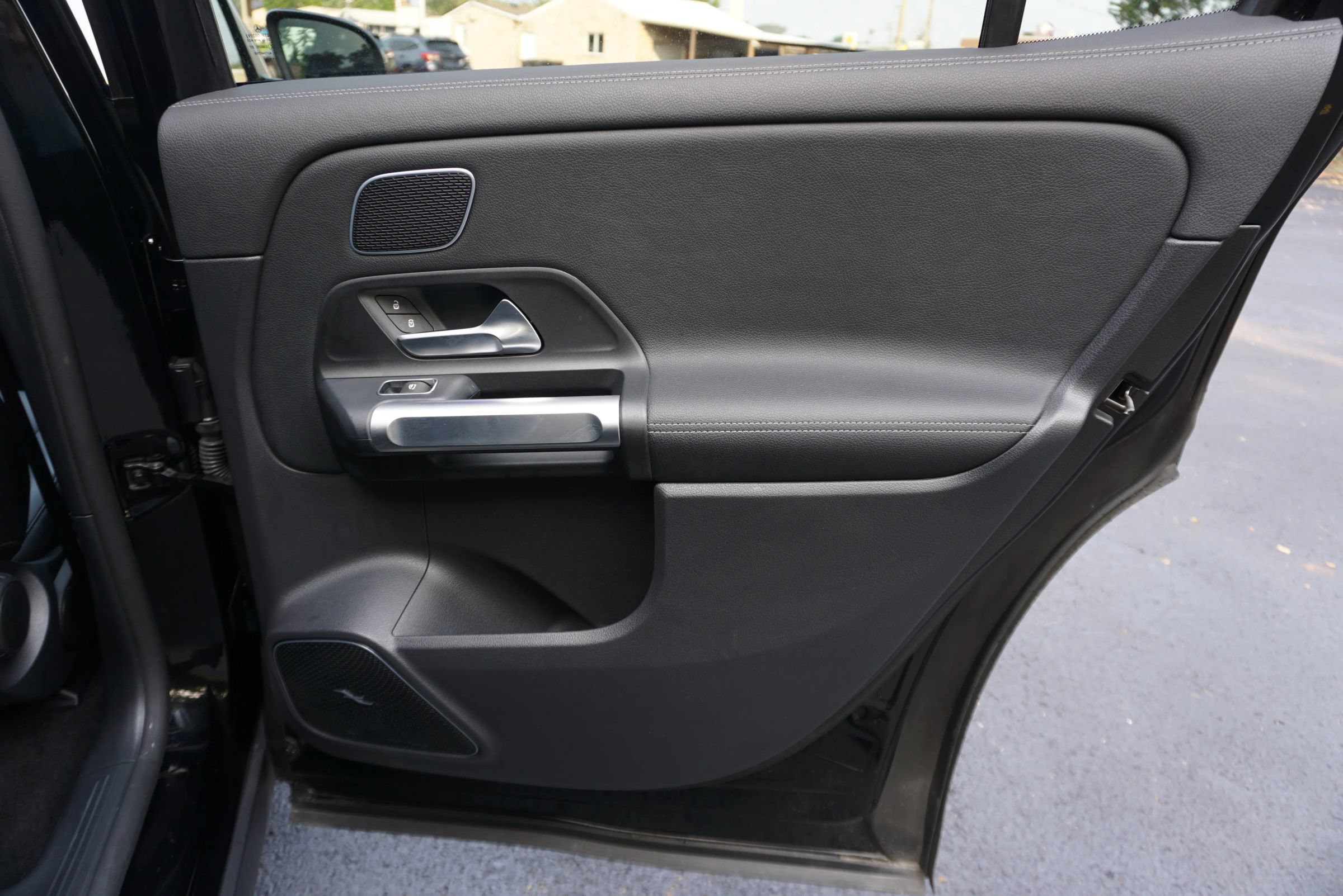 Used 2022 Mercedes-Benz EQB 350 4MATIC w/ Pinnacle Package image 20
