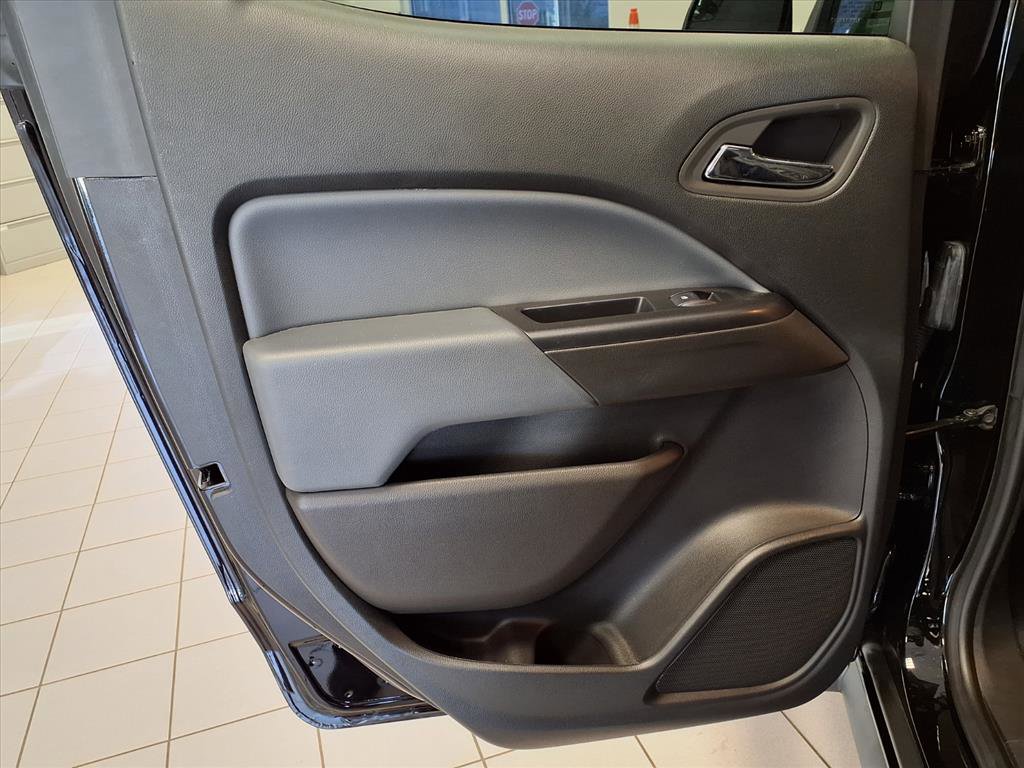 Used 2022 Chevrolet Colorado Z71 image 17