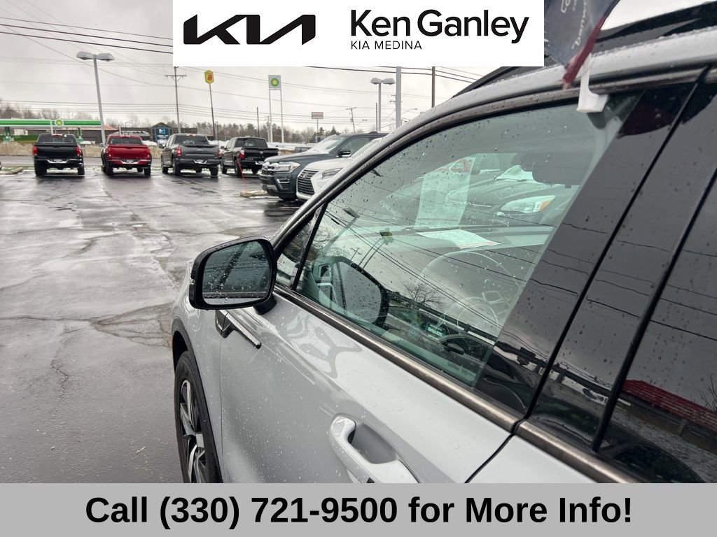 Certified 2022 Kia Sorento EX w/ Panoramic Sunroof Package image 25