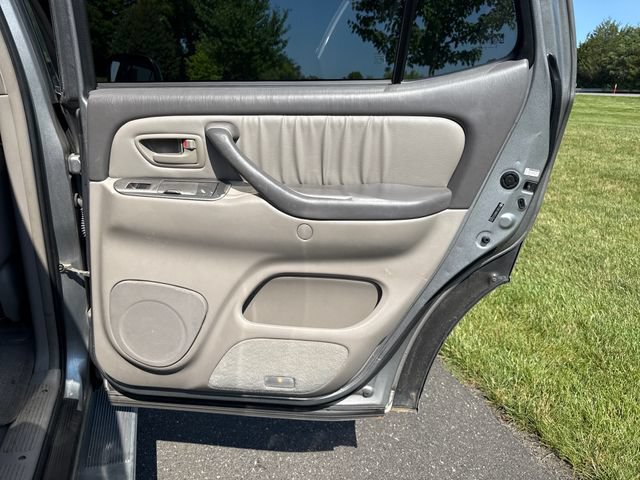 Used 2005 Toyota Sequoia Limited AWD/4WD image 17