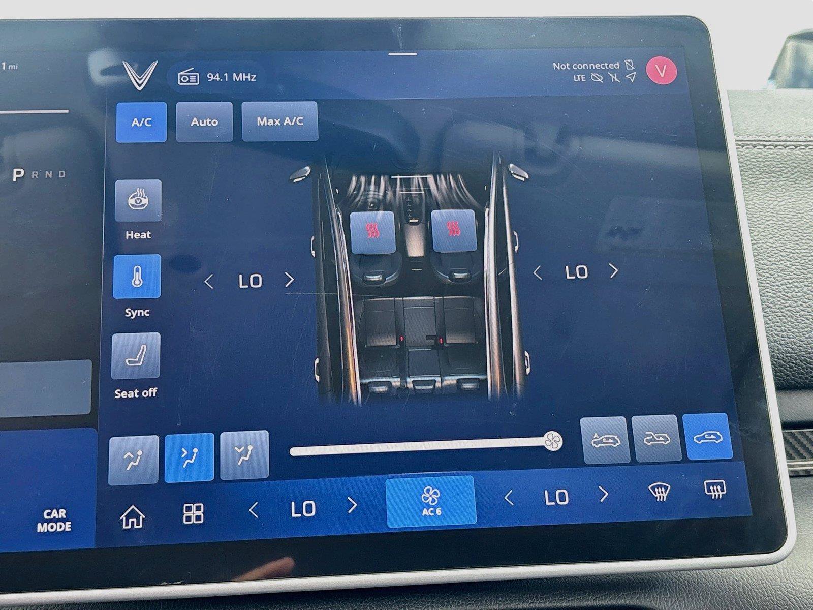 New 2027 VinFast VF 8 Eco AWD/4WD image 15