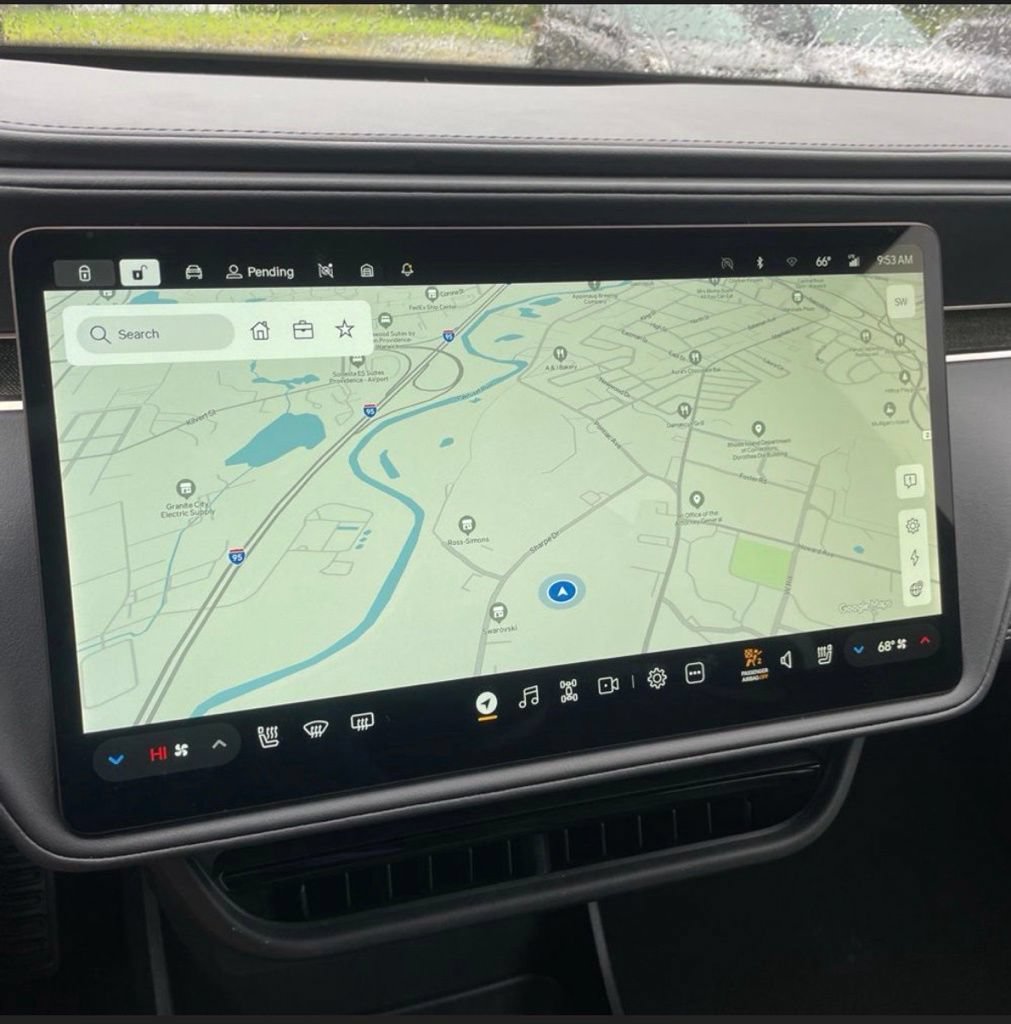 Used 2025 Rivian R1S Adventure Dual AWD/4WD image 19