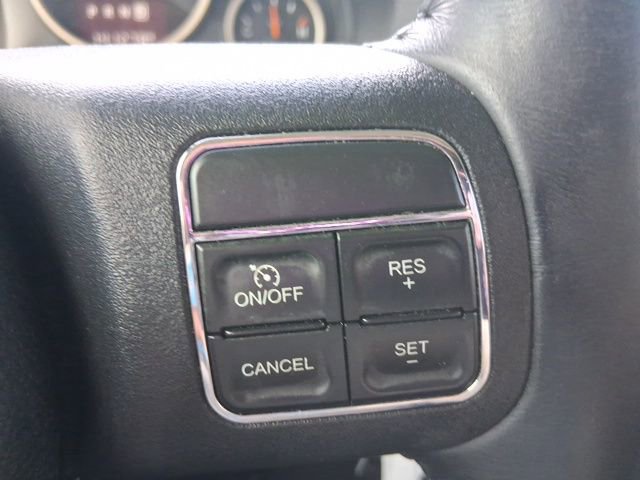 Used 2016 Jeep Wrangler Sahara AWD/4WD image 15