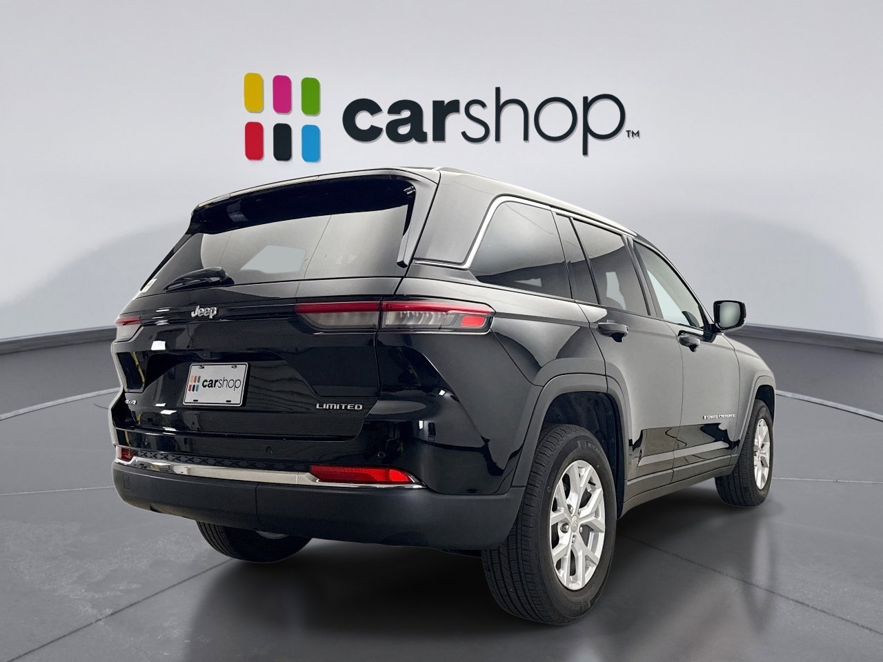 Used 2023 Jeep Grand Cherokee Limited AWD/4WD image 5
