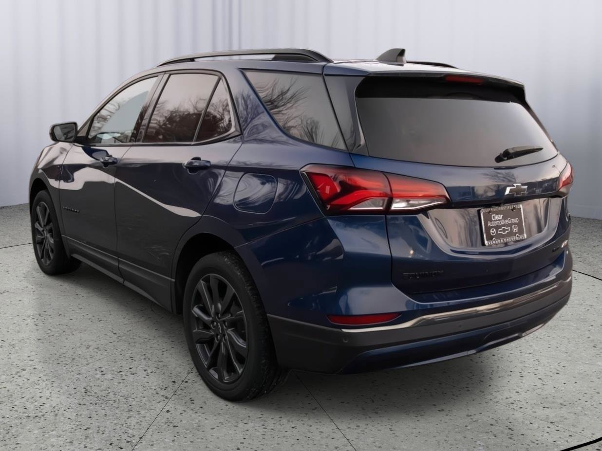 Used 2022 Chevrolet Equinox RS w/ Infotainment Package image 19