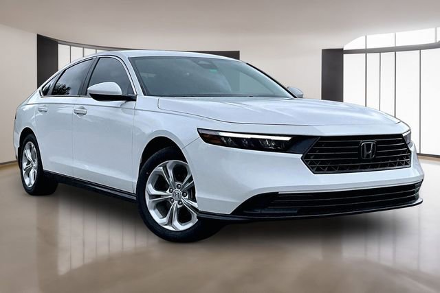 Certified 2023 Honda Accord LX image 3