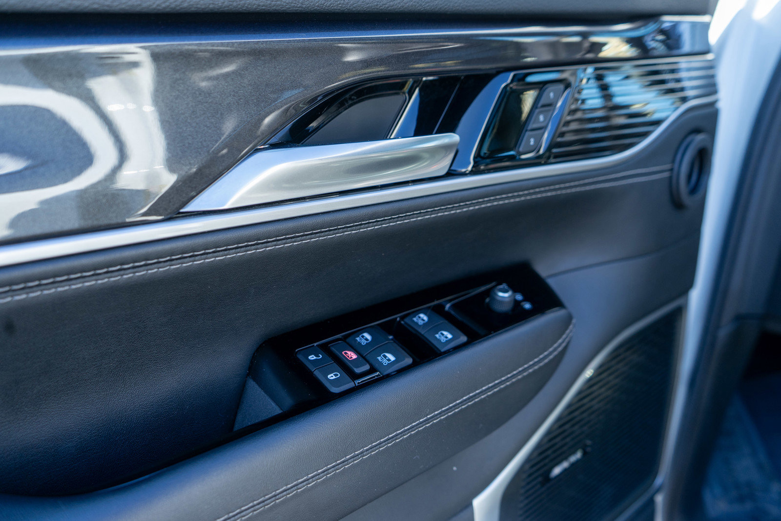 Used 2022 Jeep Wagoneer Series I w/ Convenience Group I image 15