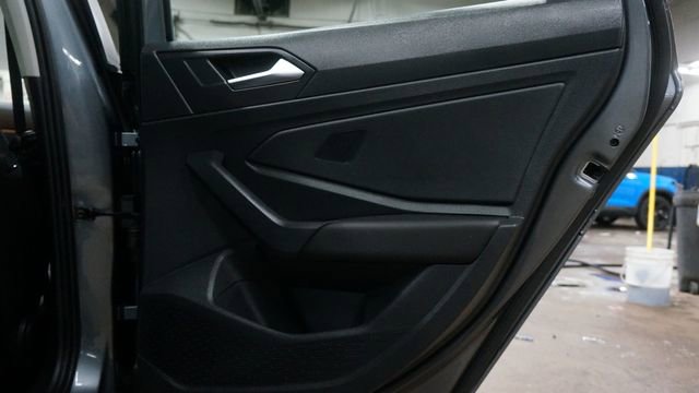 Certified 2023 Volkswagen Jetta SE image 48