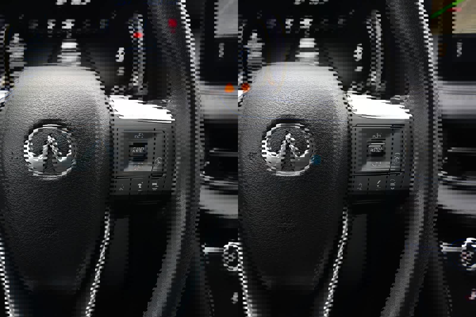 Used 2023 INFINITI QX60 Luxe w/ Performance Audio Package image 11