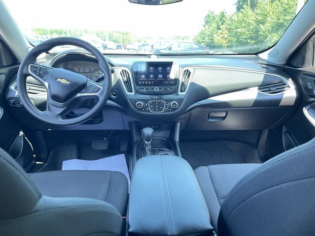 Used 2023 Chevrolet Malibu LT w/ LPO, Floor Liner Package FWD image 19