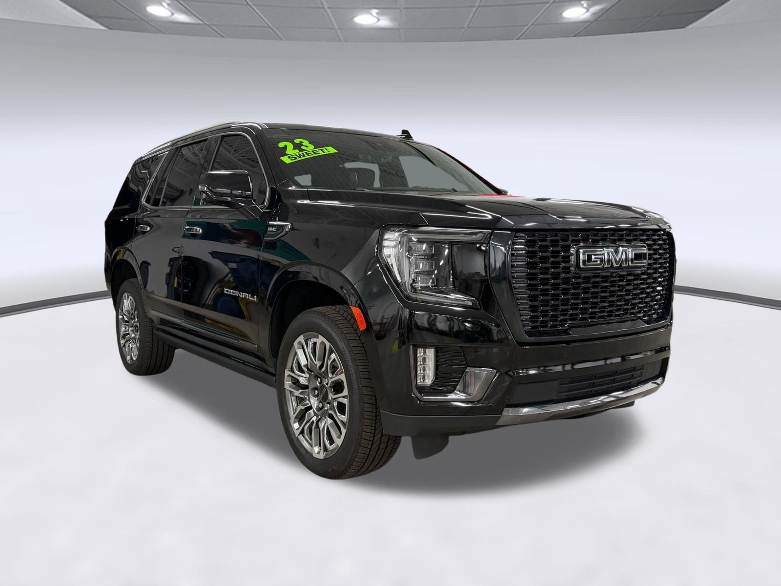 Used 2023 GMC Yukon Denali Ultimate AWD/4WD image 7