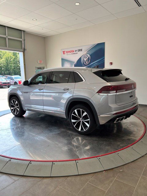 Used 2024 Volkswagen Atlas Cross Sport SEL Premium R-Line AWD/4WD image 3