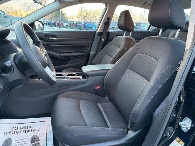Used 2024 Nissan Altima 2.5 SV image 18