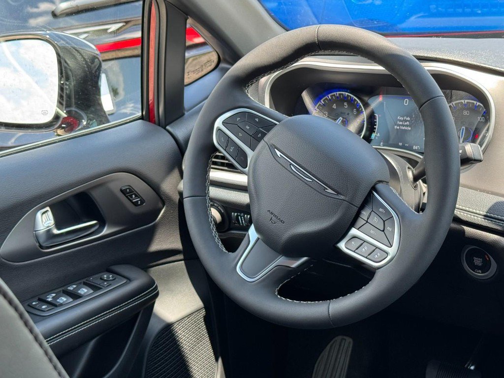 New 2027 Chrysler Pacifica Select FWD image 10