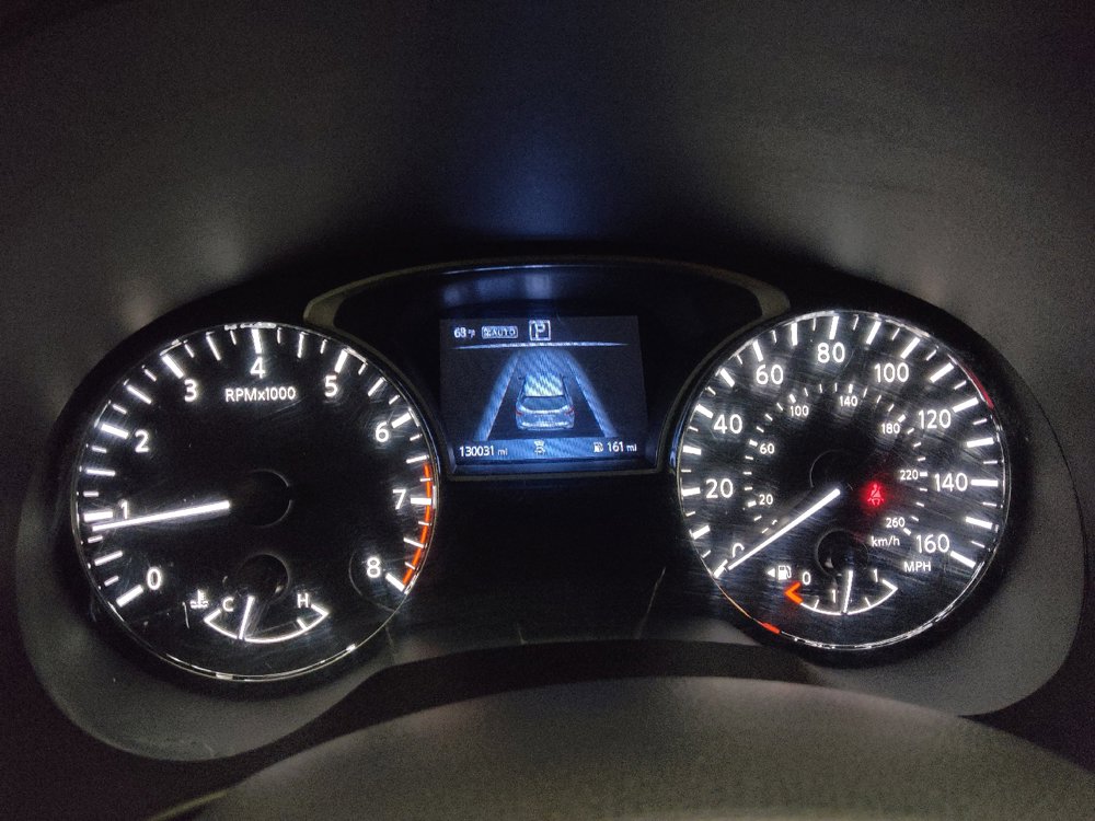 Used 2018 Nissan Pathfinder SV AWD/4WD image 23