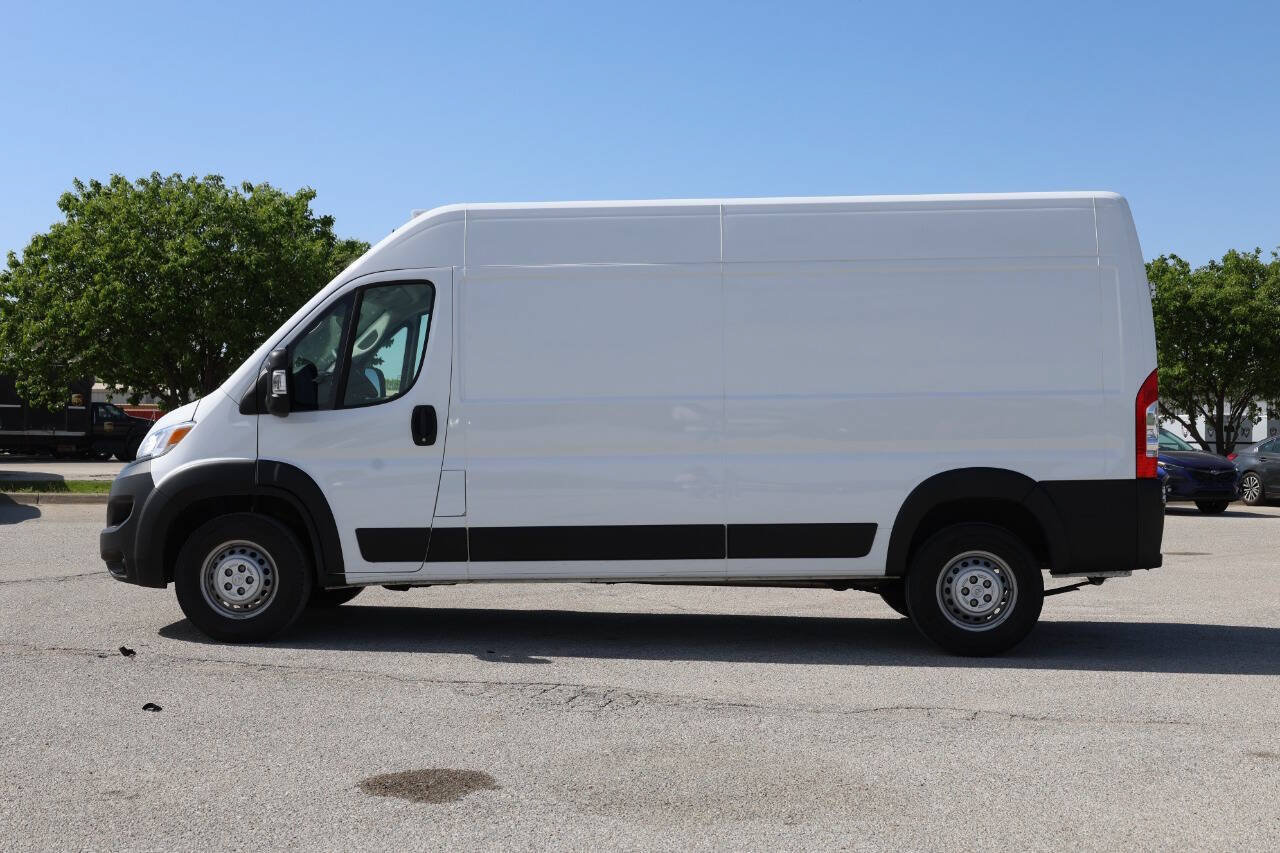 Used 2025 RAM ProMaster 2500 w/ Convenience Group FWD image 8