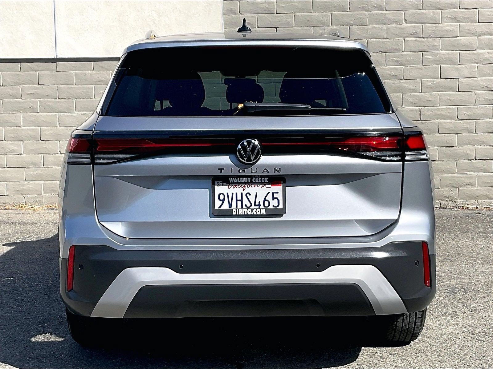 Certified 2025 Volkswagen Tiguan S FWD image 3