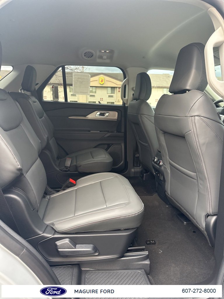 New 2026 Ford Explorer Active w/ Active Comfort Package image 12