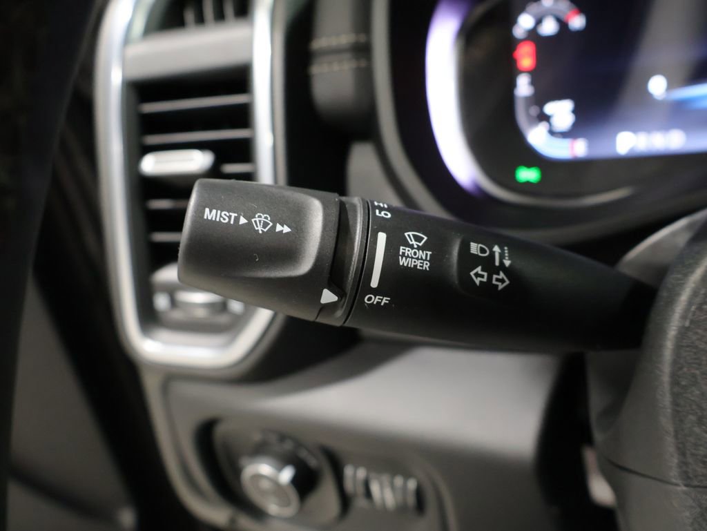 Used 2025 RAM 2500 Laramie image 32