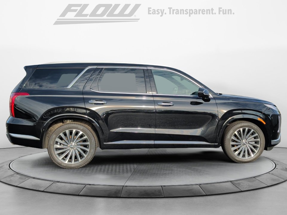 Used 2023 Hyundai Palisade Calligraphy image 8
