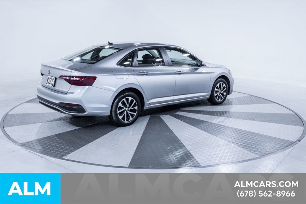 Used 2024 Volkswagen Jetta S image 10