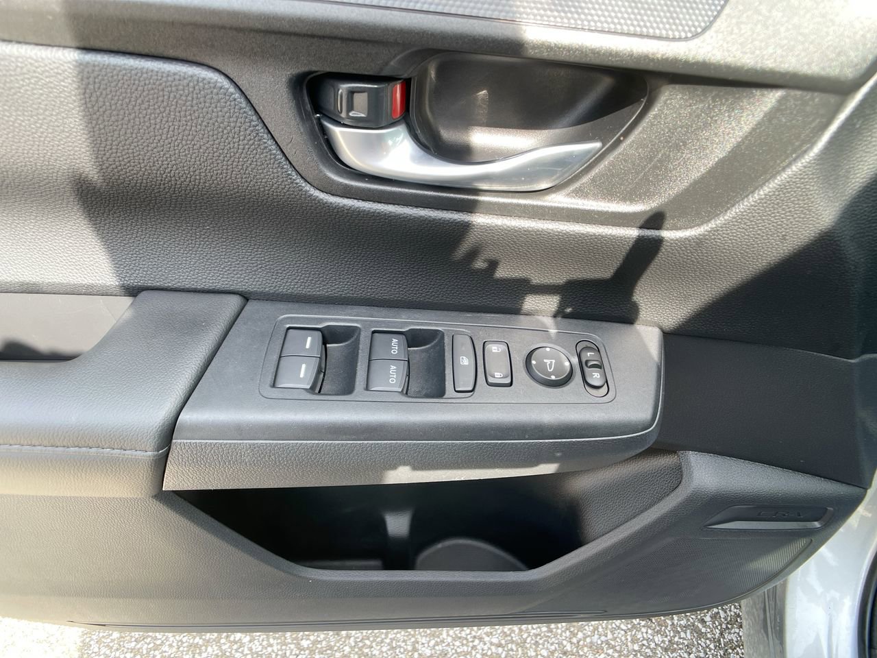 Used 2025 Honda CR-V EX image 14
