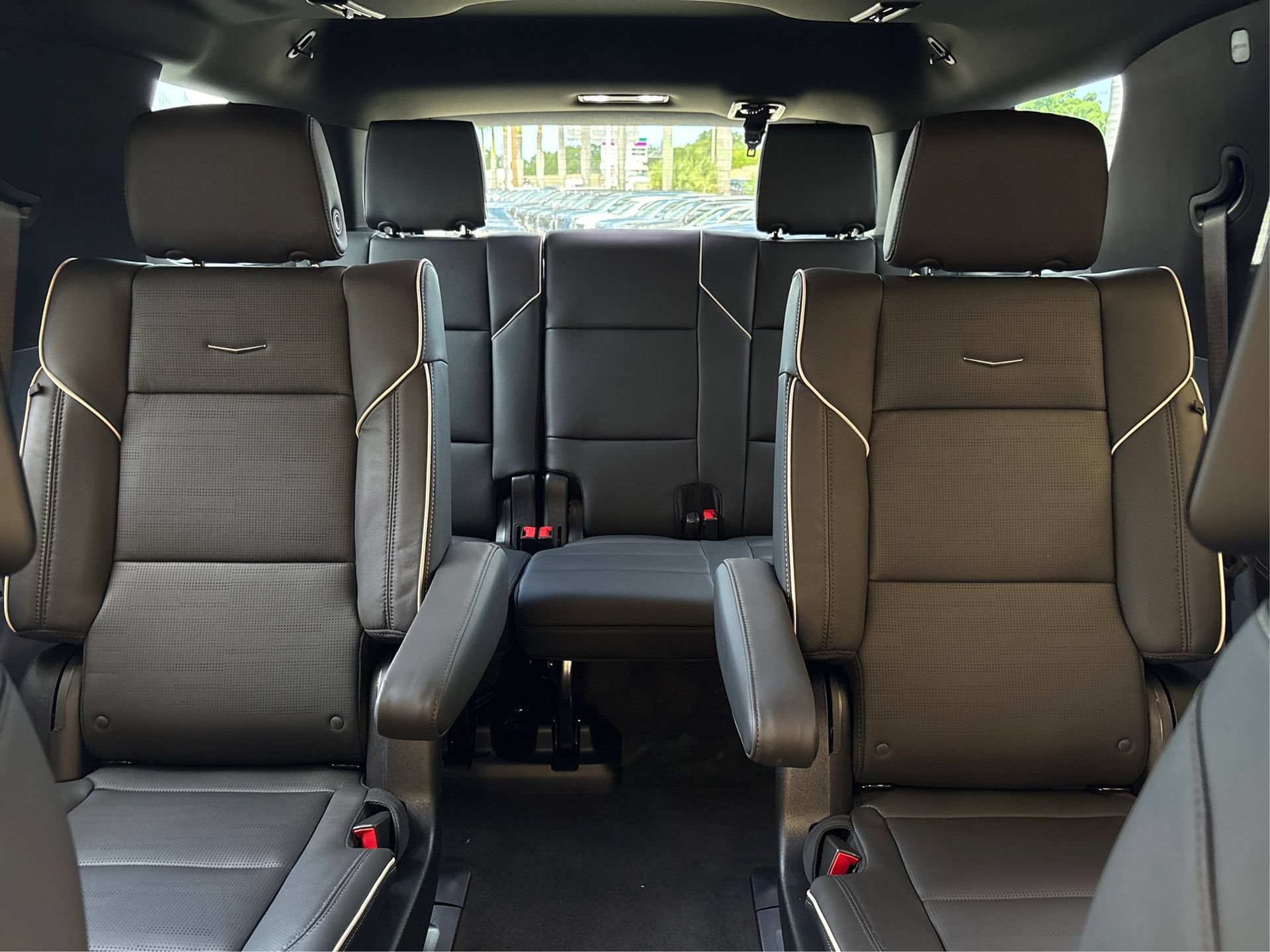 New 2026 Cadillac Escalade Sport AWD/4WD image 17