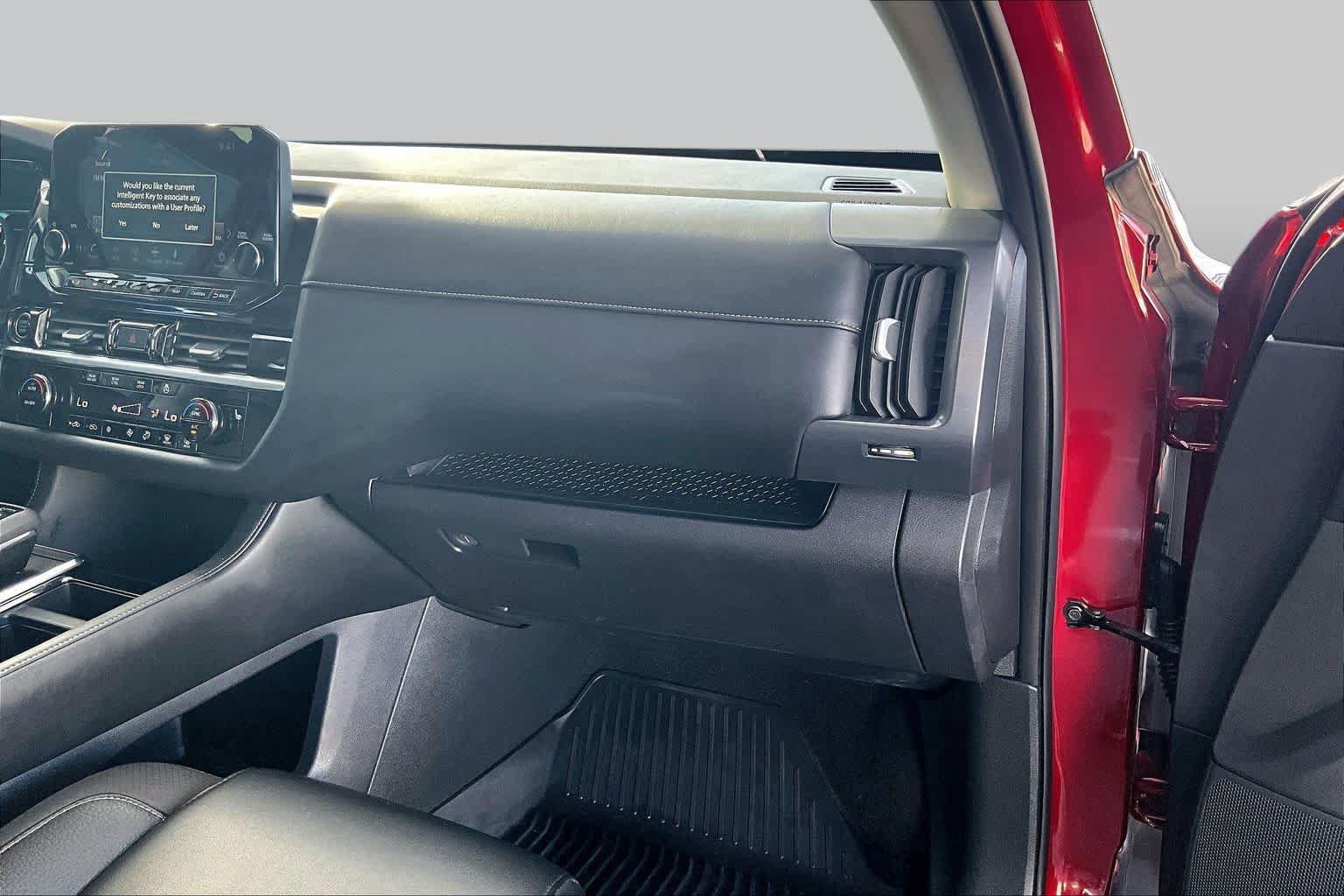 Used 2023 Nissan Pathfinder SL w/ SL Premium Package FWD image 19