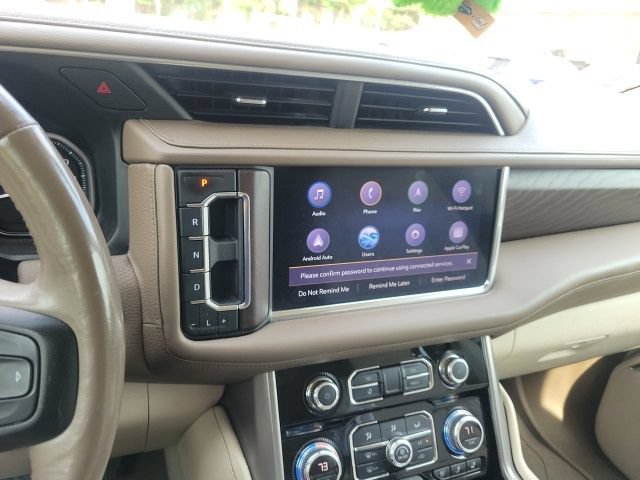 Used 2021 GMC Yukon XL Denali w/ Denali Premium Package AWD/4WD image 3