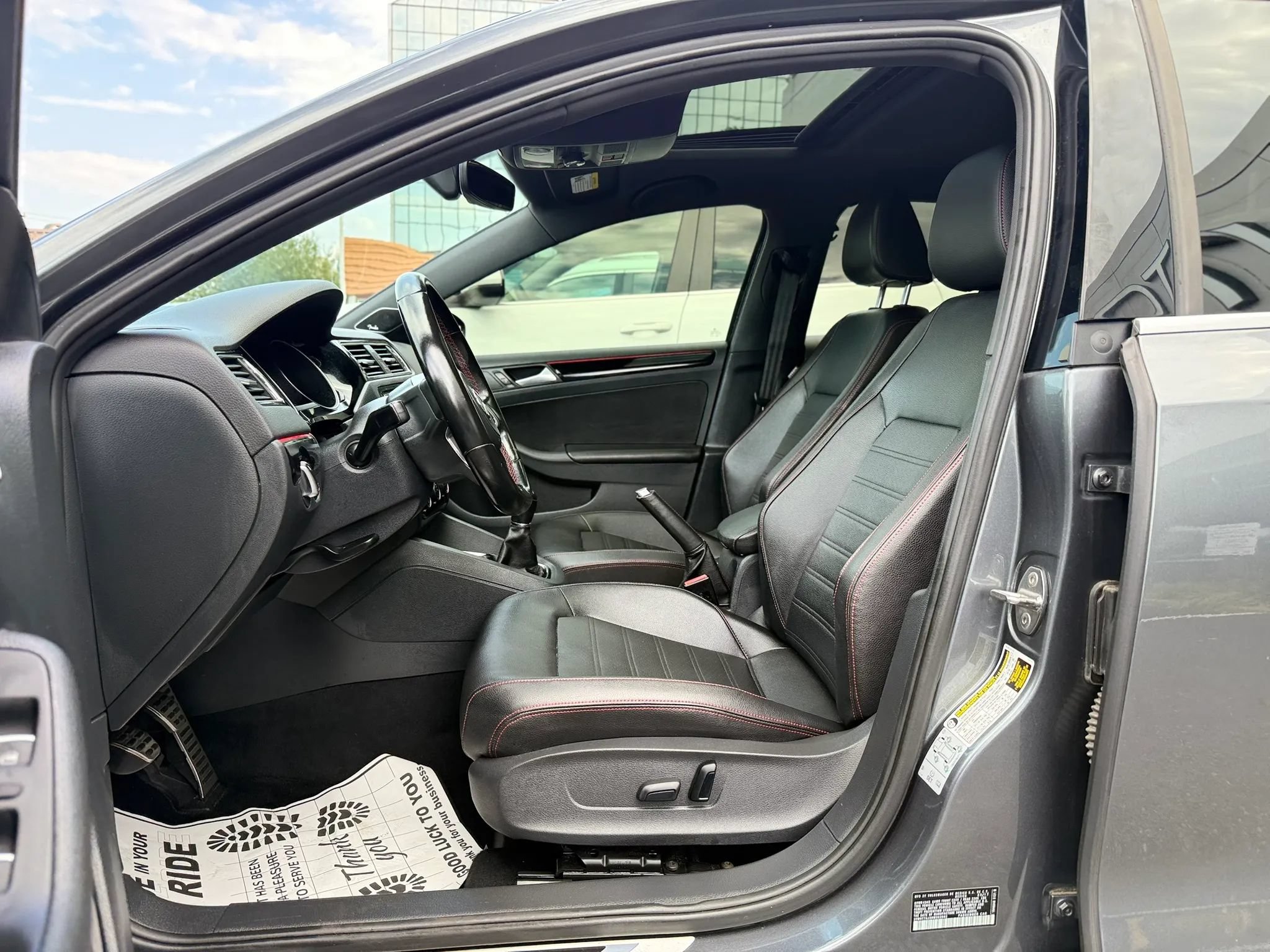 Used 2017 Volkswagen Jetta GLI FWD image 10