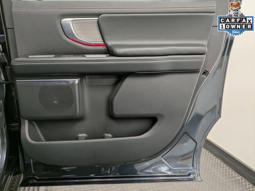 Used 2025 Ford Expedition Max Platinum AWD/4WD image 26