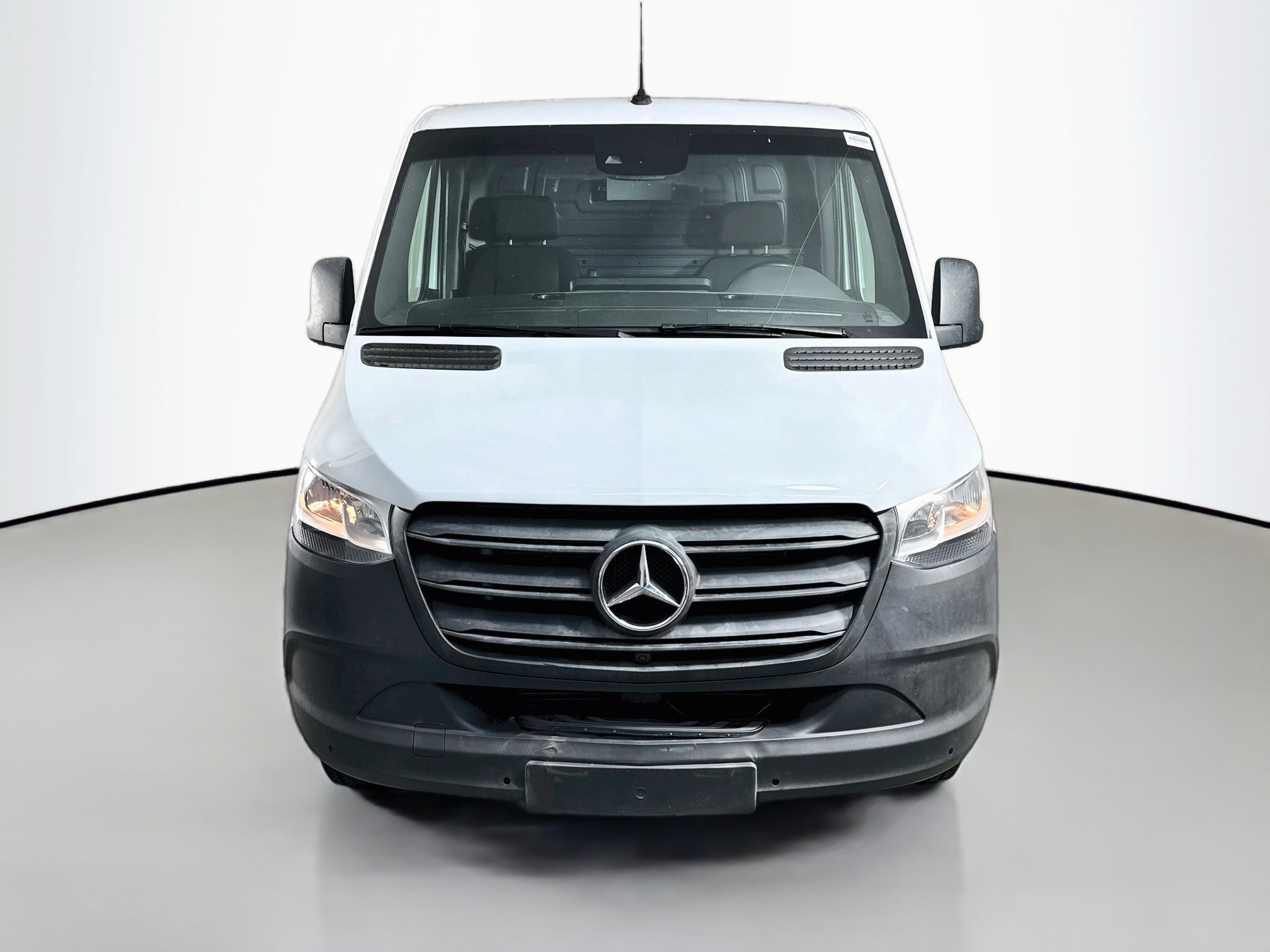Used 2022 Mercedes-Benz Sprinter 1500 video 2