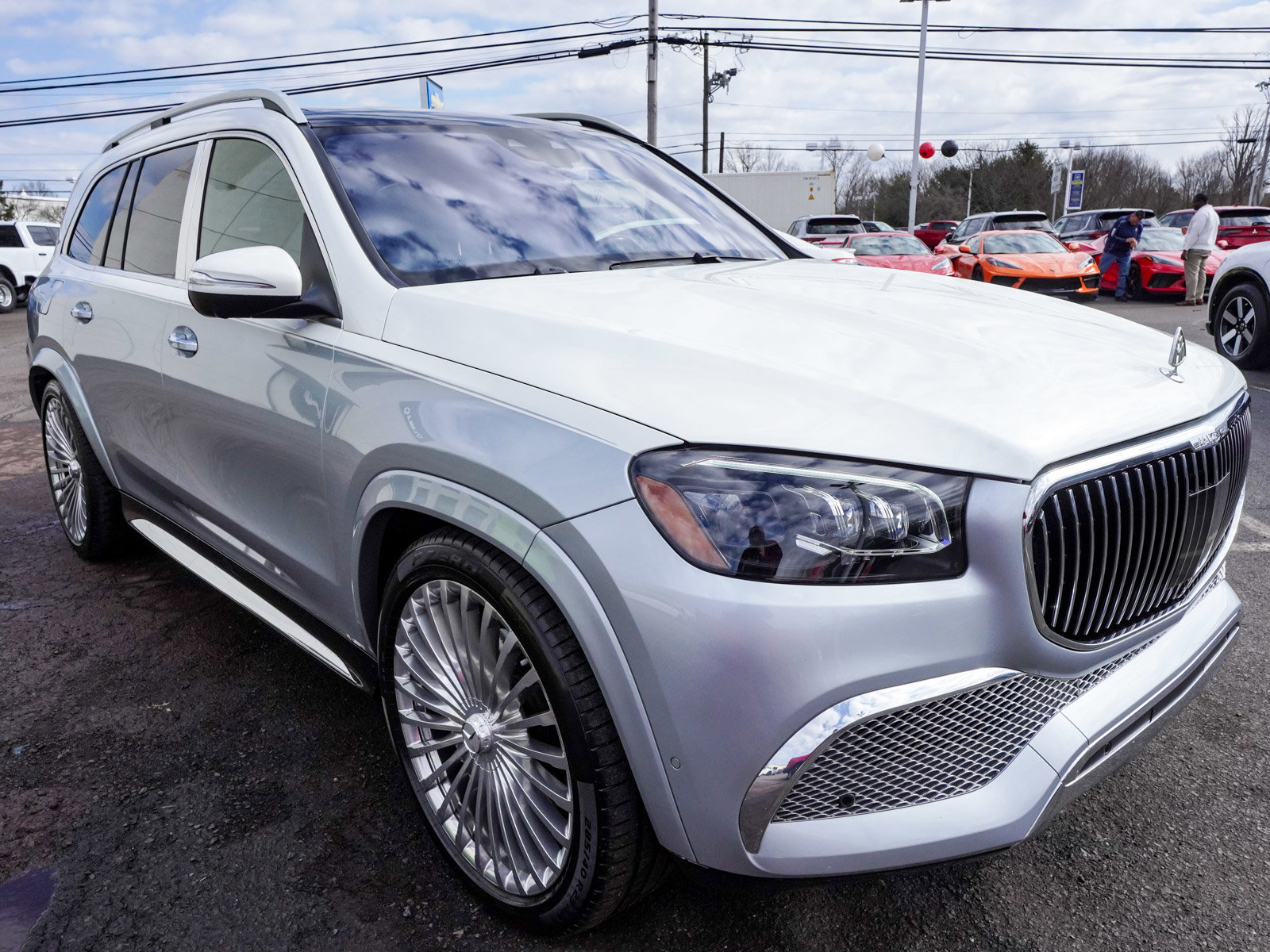 Used 2023 Mercedes-Benz Maybach GLS 600 4MATIC image 3