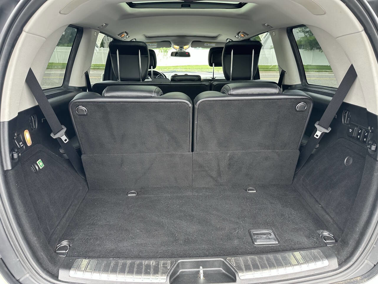 Used 2012 Mercedes-Benz GL 450 4MATIC image 16