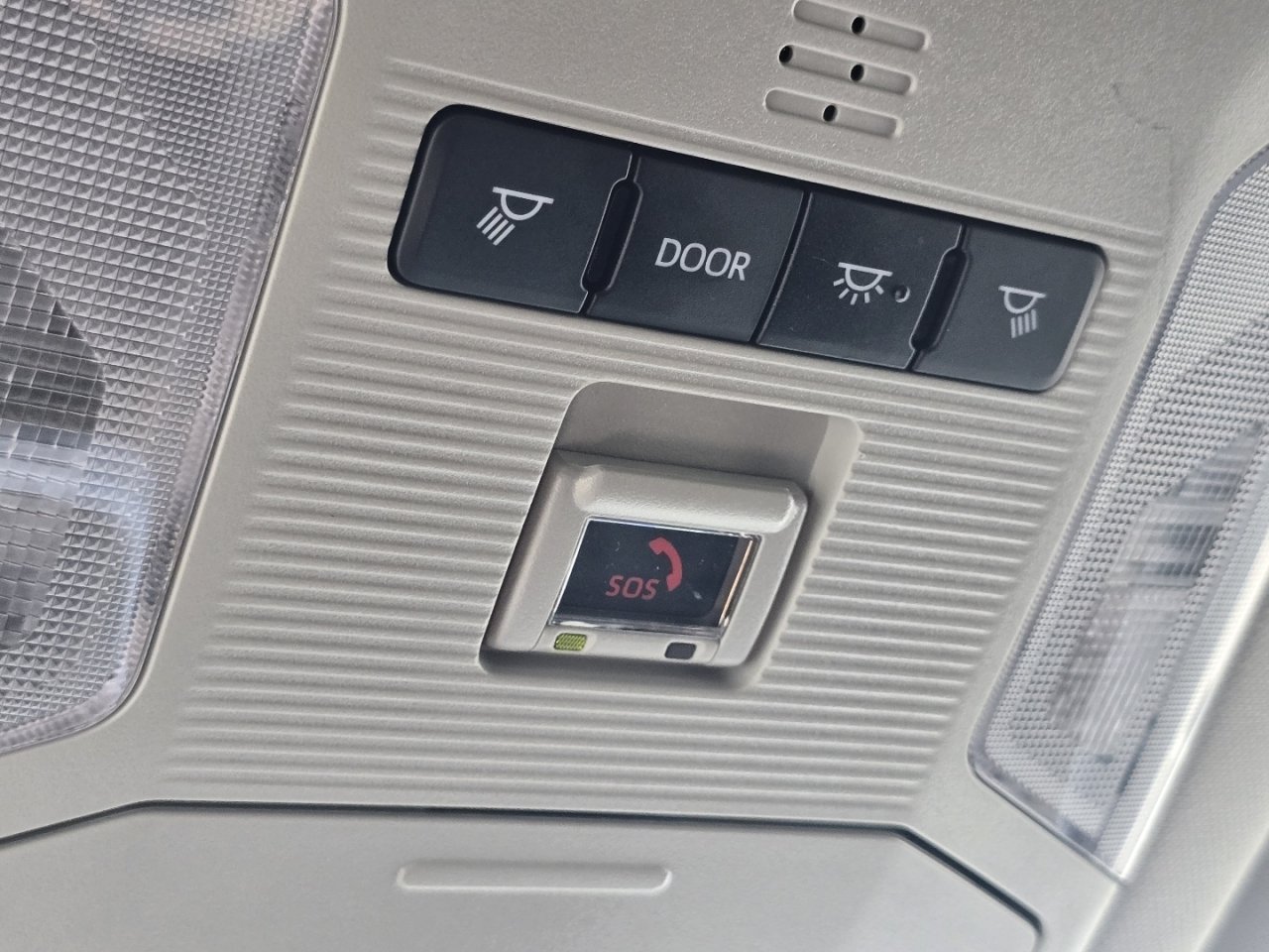 Certified 2024 Toyota RAV4 LE AWD/4WD image 30