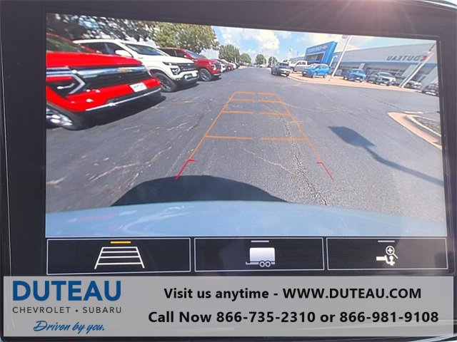 Used 2021 Chevrolet Traverse LT image 18