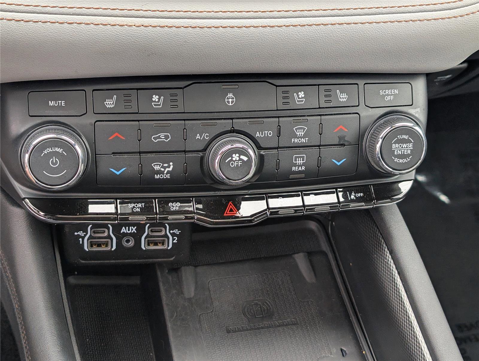 Used 2022 Dodge Durango R/T image 34