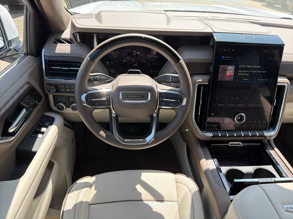Used 2025 GMC Yukon Denali w/ Denali Reserve Package RWD image 15