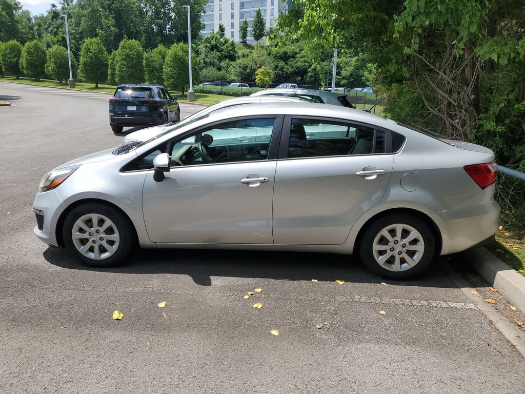Used 2016 Kia Rio LX FWD image 9