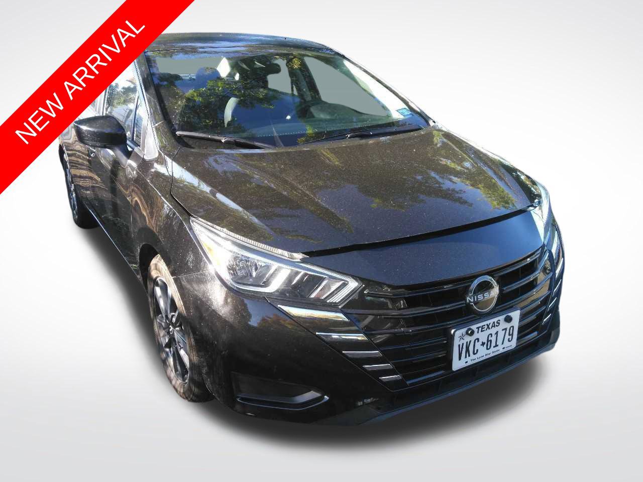 Used 2024 Nissan Versa SV FWD image 1