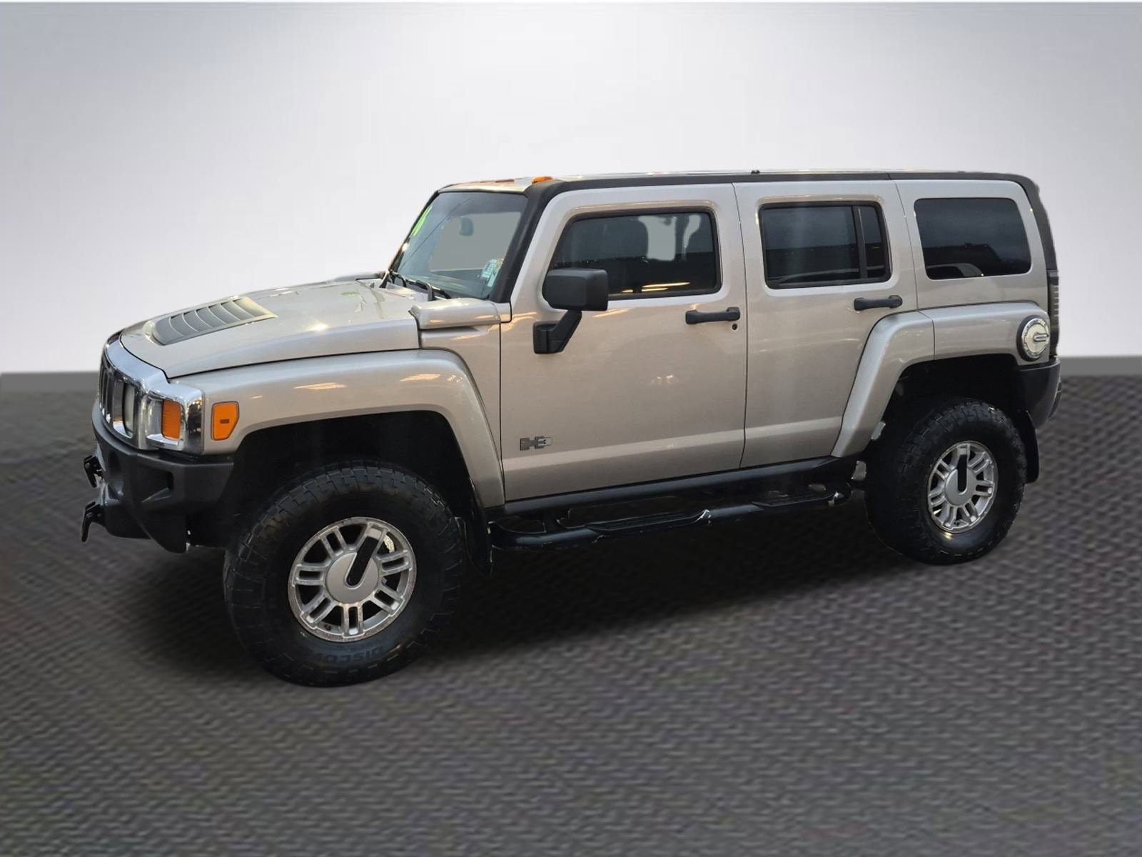 Used 2006 HUMMER H3 image 2