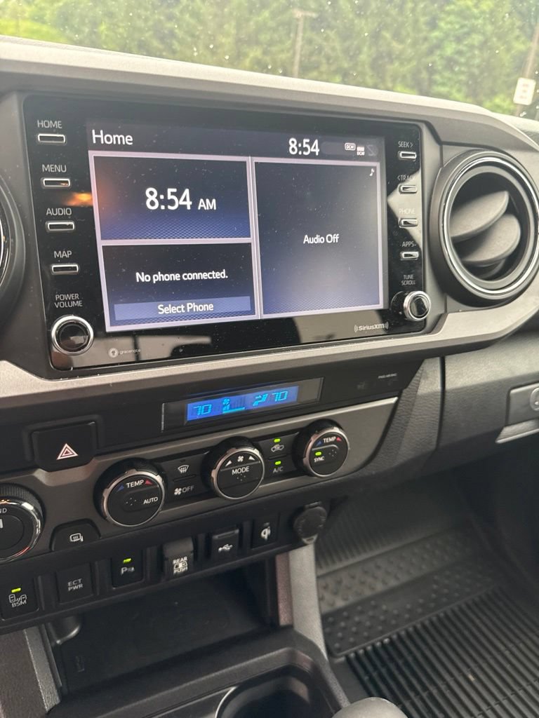 Used 2022 Toyota Tacoma TRD Sport w/ Technology Package AWD/4WD image 12