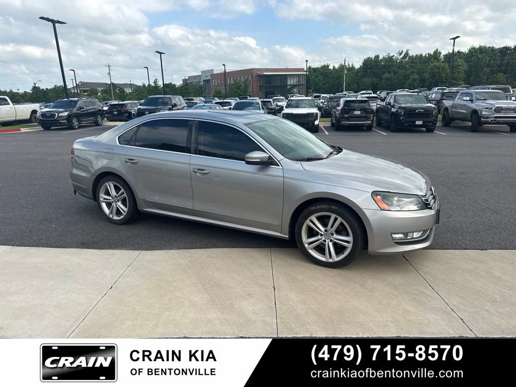 Used 2014 Volkswagen Passat TDI SEL Premium FWD image 2