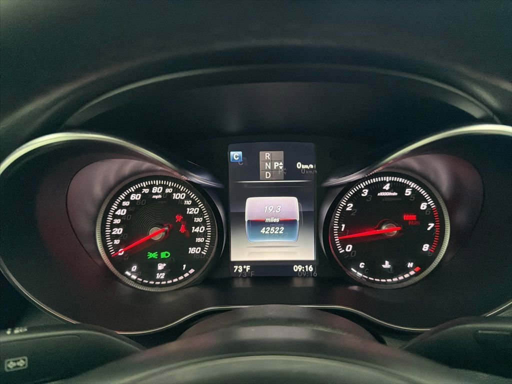 Used 2018 Mercedes-Benz C 300 Sedan image 32