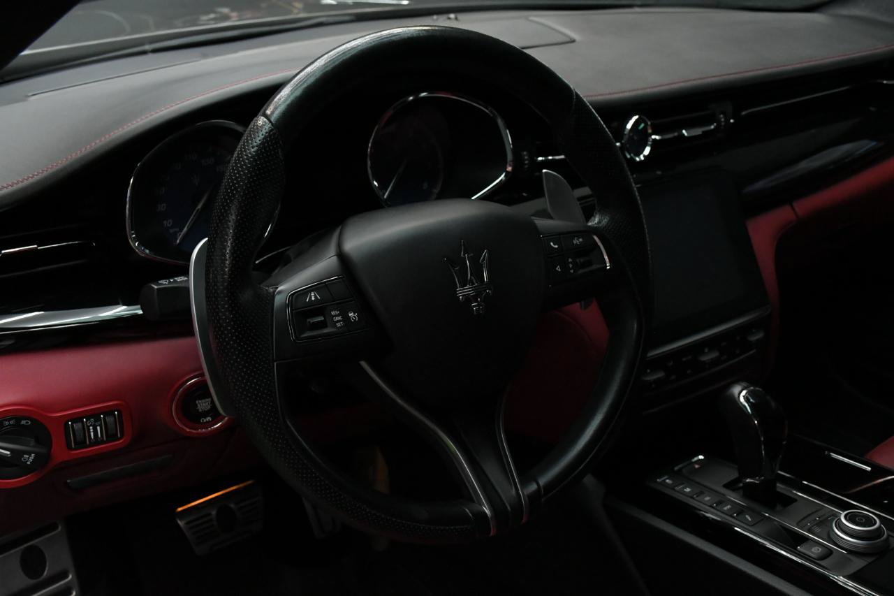 Used 2017 Maserati Quattroporte GTS GranSport RWD image 24