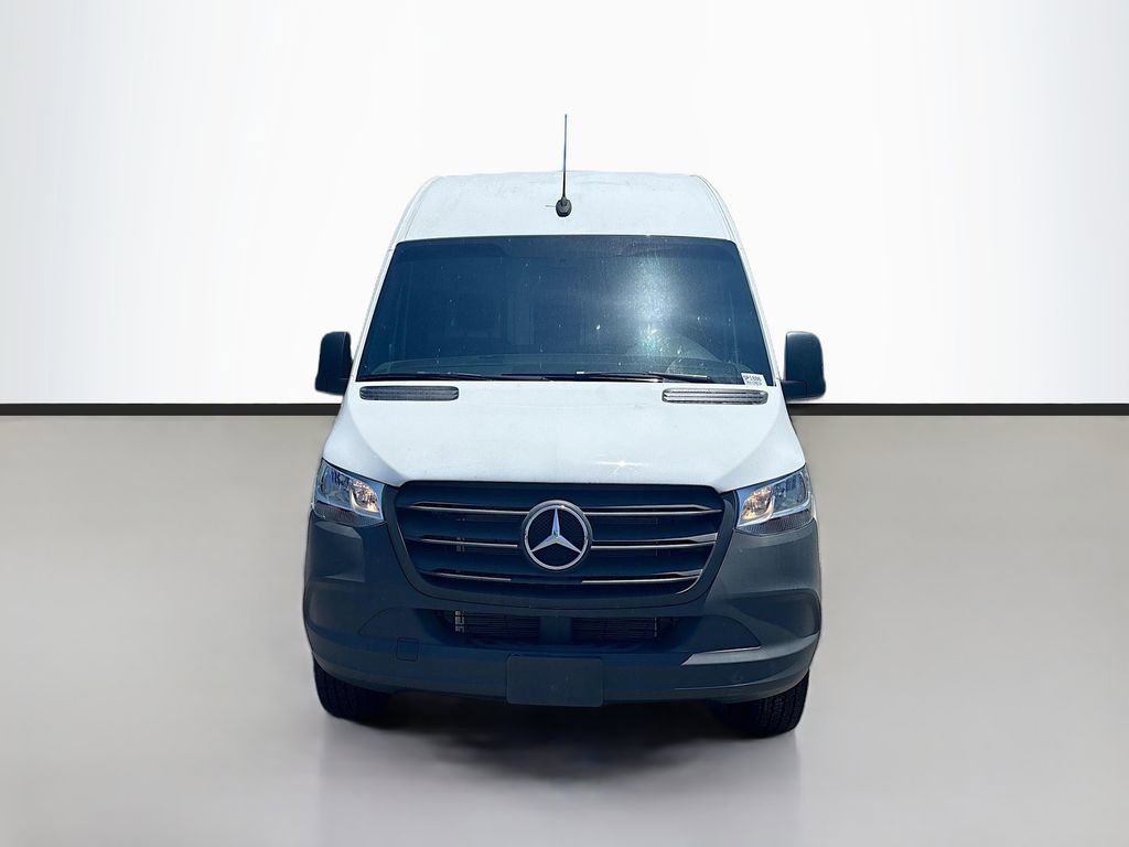 Used 2024 Mercedes-Benz Sprinter 2500 image 8