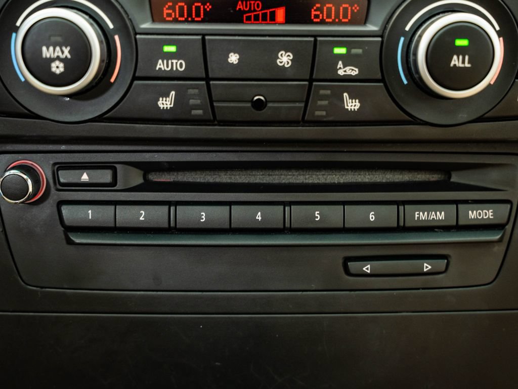 Used 2010 BMW 328i Sedan RWD image 34