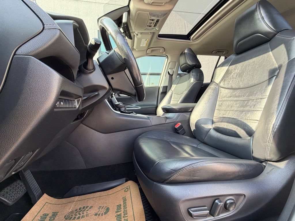 Used 2019 Toyota RAV4 Limited w/ All Weather Liner Package AWD/4WD image 10